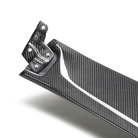 Seibon 2017 Honda Civic Type-R Gloss Carbon Fiber Tailgate Middle Seibon 2017 Honda Civic Type-R Gloss Carbon Fiber Tailgate Middle